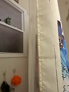 clitstitsandbongrips online show from February 23, 2025, 11:33 am