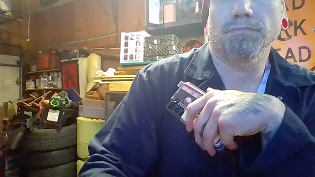 clitstitsandbongrips online show from March 12, 2025, 5:38 pm