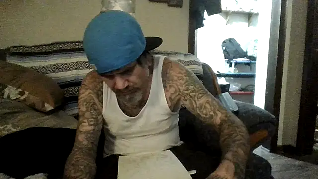 clitstitsandbongrips online show from October 10, 2025, 6:47 am