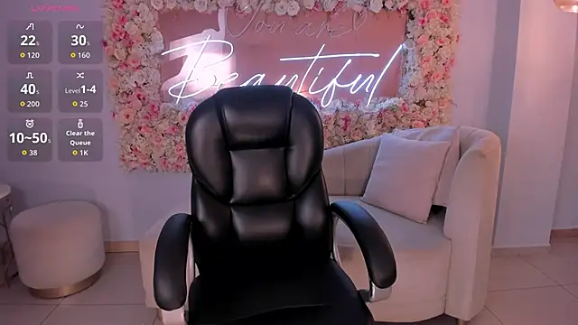 AmberFarrell online show from April 12, 2026, 5:27 pm