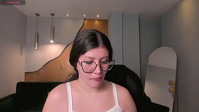 AmberFarrell online show from June 6, 2026, 8:25 pm