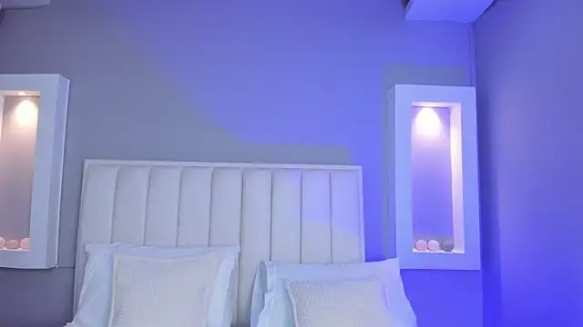 HannaPaola online show from October 17, 2025, 10:44 pm