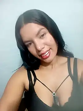 kiara bella online show from February 7, 2025, 6:14 am