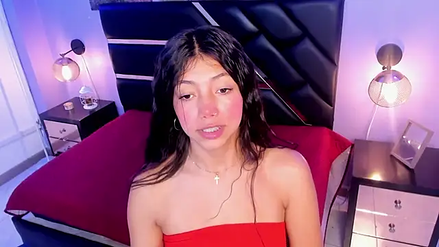 KimberlyVillaLobos online show from March 5, 2025, 12:11 pm