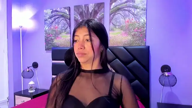 KimberlyVillaLobos online show from December 15, 2025, 11:38 am