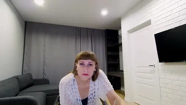 Daniella Lorente online show from October 22, 2025, 6:18 pm