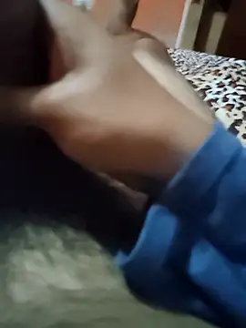 Snapshot of ElWeUltimO chatting on February 3, 2026, 6:22 am ElWeUltimO online show from February 3, 2026, 6:22 am