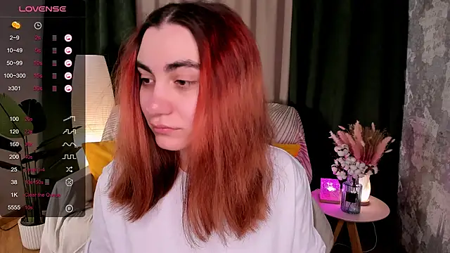 hannacheekss  online show from April 1, 2026, 2:02 am