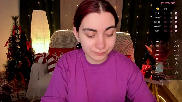 hannacheekss  online show from December 18, 2025, 2:05 am