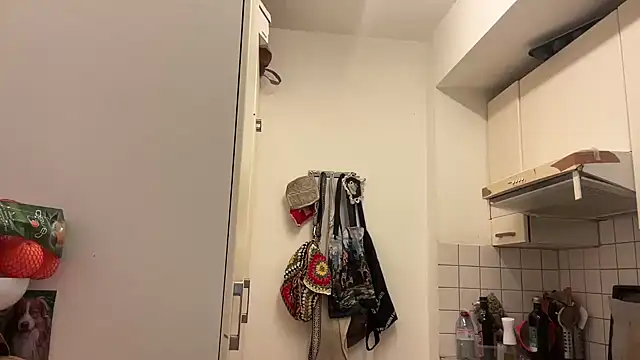 Snapshot of MashaCL chatting on November 24, 2025, 10:15 am MashaCL online show from November 24, 2025, 10:15 am