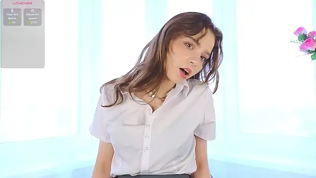 KellyAdderiy online show from October 17, 2025, 5:11 am