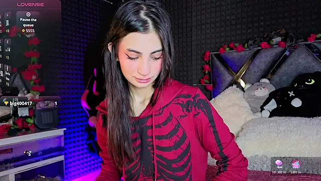 SolBeaumont1 online show from February 27, 2026, 7:46 pm