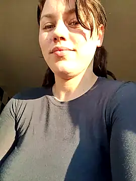 Snapshot of leeya_lee chatting on March 18, 2025, 4:51 am leeya lee online show from March 18, 2025, 4:51 am