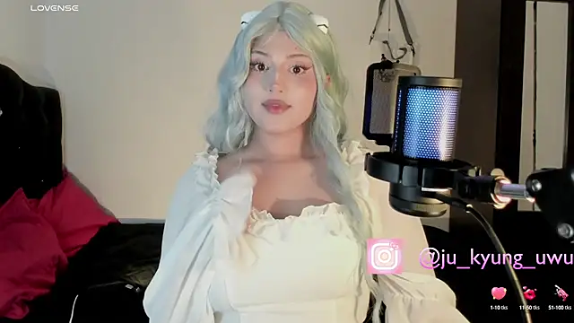 Ju Kyung online show from March 4, 2025, 7:41 am