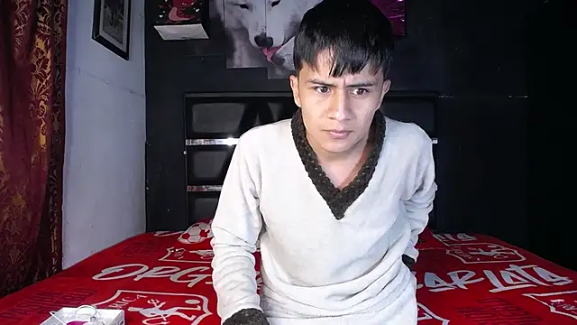 Snapshot of The__Rodriguez chatting on March 6, 2025, 1:37 am The  Rodriguez online show from March 6, 2025, 1:37 am