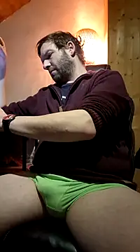 Snapshot of Augsburgfun chatting on December 10, 2024, 5:55 pm Augsburgfun online show from December 10, 2024, 5:55 pm