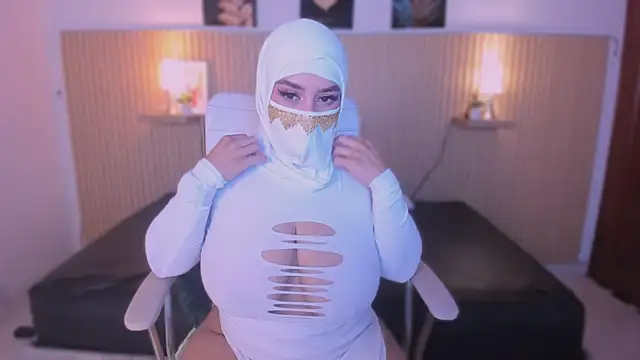 cloe sirena online show from January 18, 2026, 3:37 pm