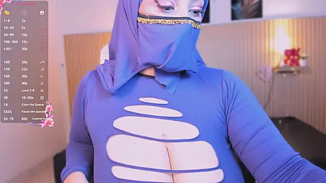 cloe sirena online show from February 16, 2026, 2:05 pm