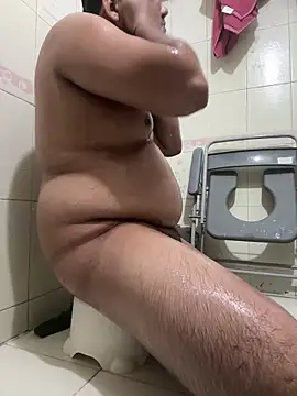 Snapshot of ved240 chatting on April 5, 2026, 6:36 pm ved240 online show from April 5, 2026, 6:36 pm