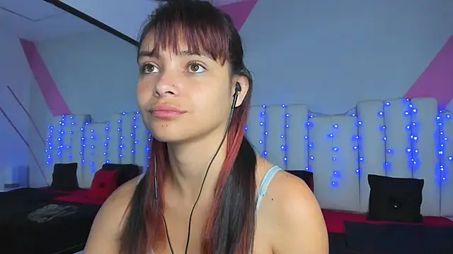 Snapshot of Salome_rouse1 chatting on November 16, 2025, 12:43 pm Salome rouse1 online show from November 16, 2025, 12:43 pm