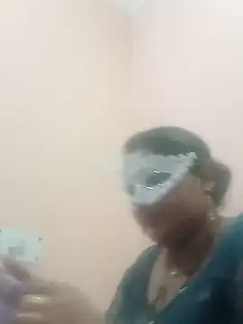 Snapshot of seemi_bhabhi chatting on March 8, 2025, 5:49 am seemi bhabhi online show from March 8, 2025, 5:49 am