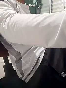 bbehemothh online show from January 7, 2026, 2:27 am