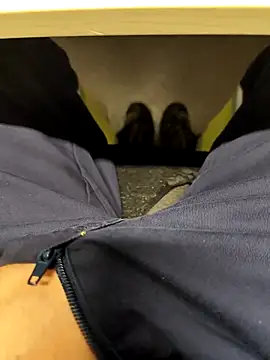 coppiapazza online show from December 19, 2025, 10:12 pm