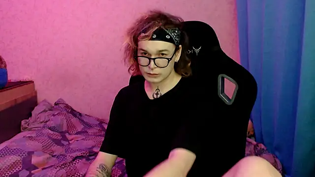 Steve Mi online show from November 6, 2025, 4:55 pm