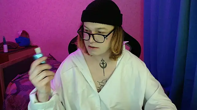 Steve Mi online show from November 7, 2025, 3:49 pm