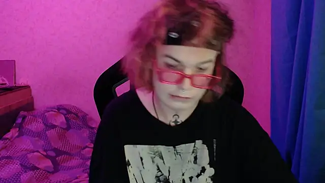 Steve Mi online show from October 31, 2025, 5:42 pm