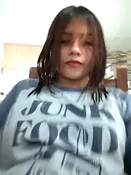 Snapshot of Elsa_sweet chatting on June 13, 2026, 9:57 pm Elsa sweet online show from June 13, 2026, 9:57 pm