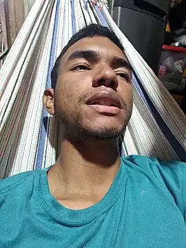 Reynold2608 online show from November 27, 2025, 1:39 am