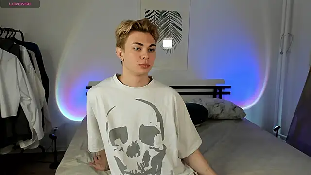 naughty evan online show from March 18, 2025, 10:07 am