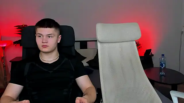 naughty evan online show from February 2, 2025, 4:11 pm