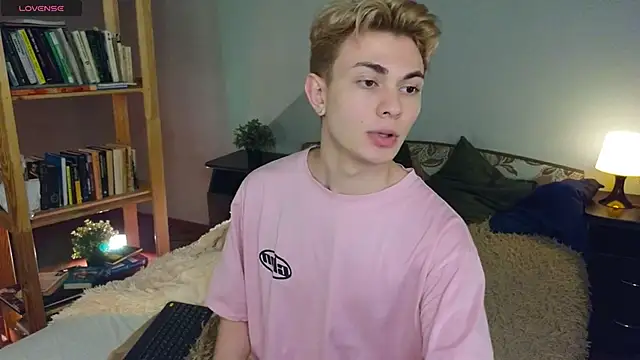 naughty evan online show from February 23, 2025, 6:34 pm