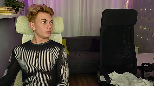 naughty evan online show from February 13, 2025, 2:31 pm