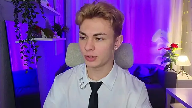 naughty evan online show from February 28, 2025, 2:09 pm