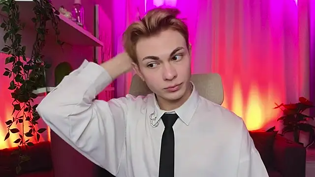 naughty evan online show from March 4, 2025, 2:10 pm