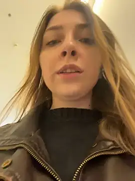 Snapshot of Sunny___Bunny chatting on April 26, 2026, 11:07 am Sunny Bunny online show from April 26, 2026, 11:07 am