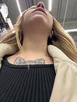 Sunny   Bunny online show from October 13, 2025, 8:16 am