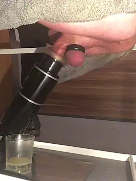 Snapshot of Inseminator69 chatting on December 15, 2024, 11:12 am Inseminator69 online show from December 15, 2024, 11:12 am