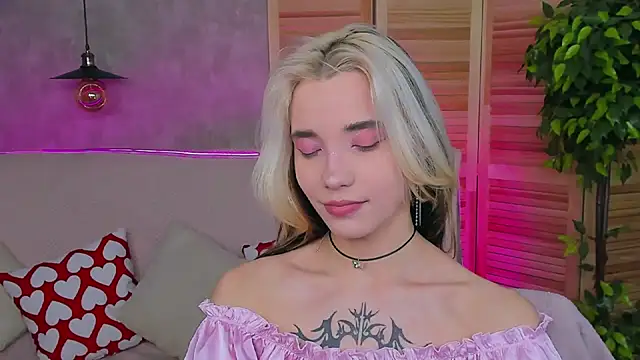 Snapshot of as1an_girlfriend chatting on February 27, 2025, 1:17 pm as1an girlfriend online show from February 27, 2025, 1:17 pm