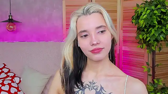 Snapshot of as1an_girlfriend chatting on March 7, 2025, 3:40 am as1an girlfriend online show from March 7, 2025, 3:40 am