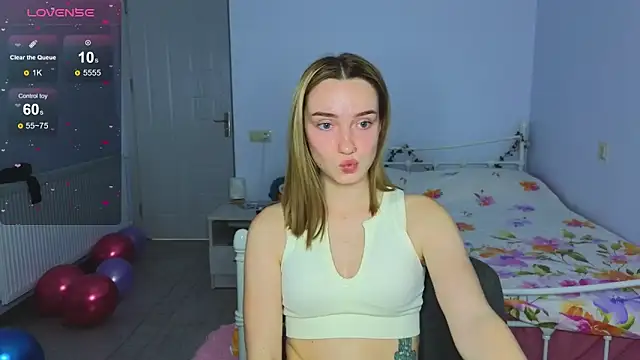 Wild Sophie  online show from November 27, 2025, 3:56 pm