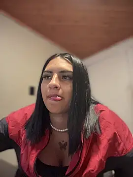 Hilary pinkk online show from December 4, 2025, 2:10 am