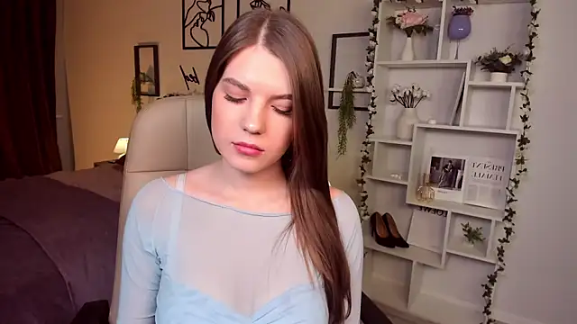 BellaSweetHeart online show from February 20, 2025, 3:30 pm
