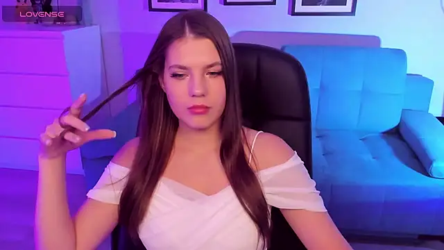 Snapshot of BellaSweetHeart chatting on October 21, 2025, 6:07 pm BellaSweetHeart online show from October 21, 2025, 6:07 pm