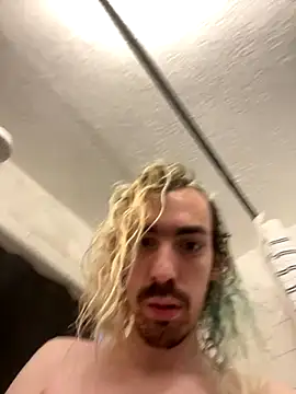 tallnerdyguy online show from October 28, 2025, 10:31 pm