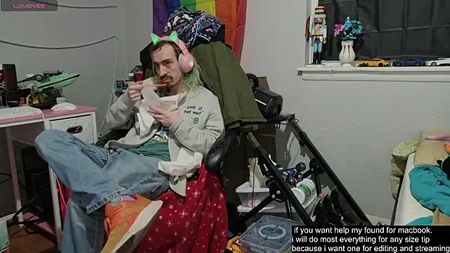 tallnerdyguy online show from November 3, 2025, 2:50 am