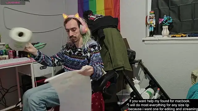 tallnerdyguy online show from October 9, 2025, 1:28 am